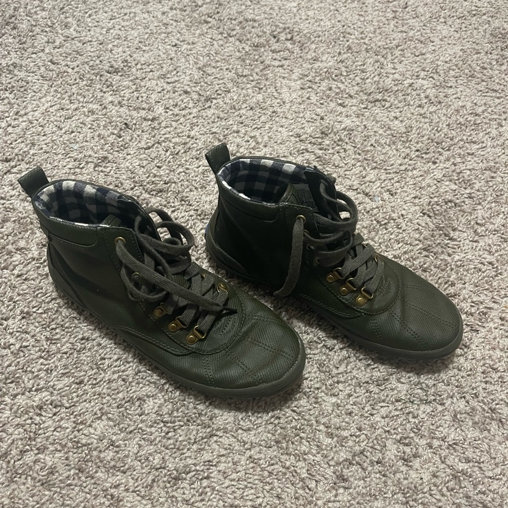 Keds womens ankle boot size 8.5 ONLY WORN ONCE